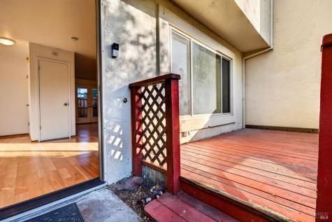 1713 Las Pravadas Court Santa Rosa CA 95409