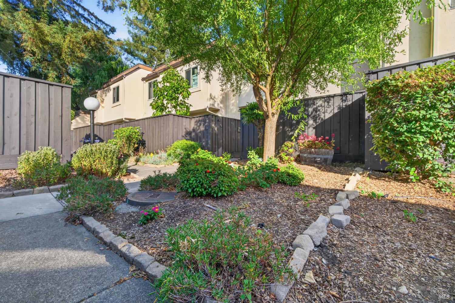 1713 Las Pravadas Court Santa Rosa CA 95409