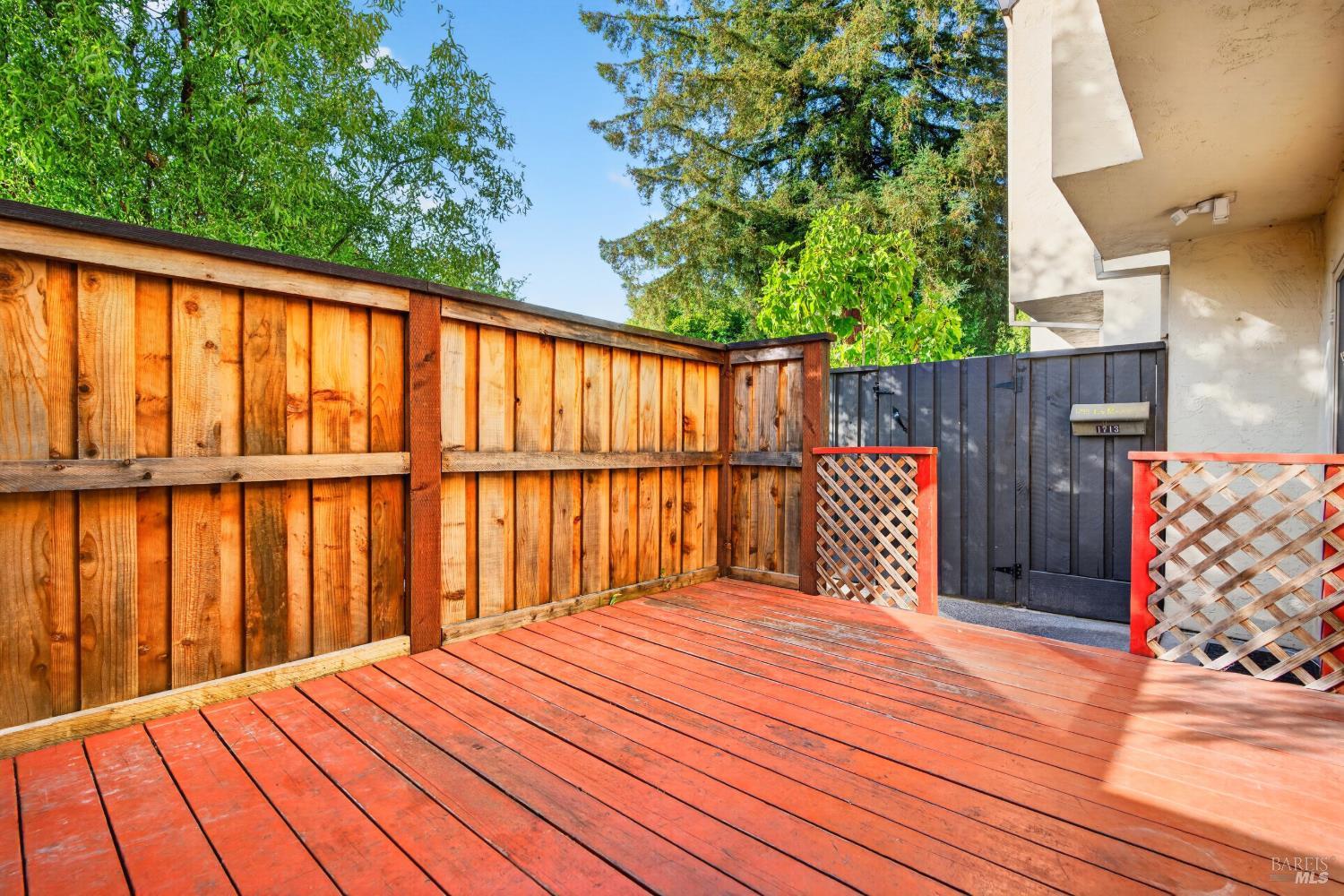 1713 Las Pravadas Court Santa Rosa CA 95409