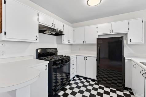 1713 Las Pravadas Court Santa Rosa CA 95409