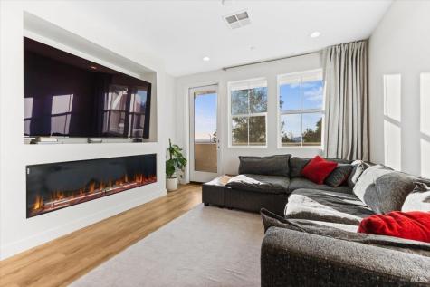 235 Gambrel Circle Santa Rosa CA 95403