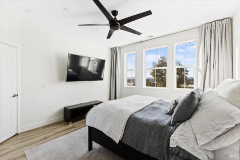 235 Gambrel Circle Santa Rosa CA 95403