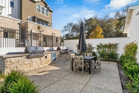 235 Gambrel Circle Santa Rosa CA 95403