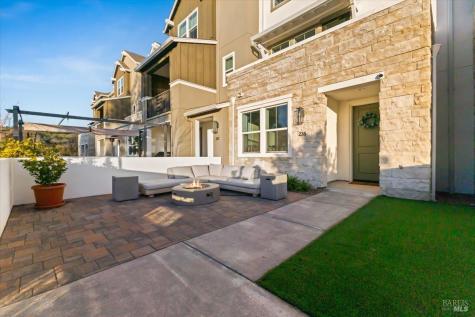 235 Gambrel Circle Santa Rosa CA 95403