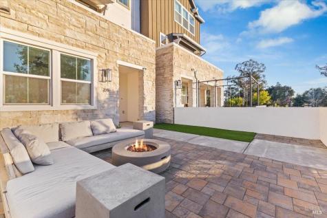235 Gambrel Circle Santa Rosa CA 95403