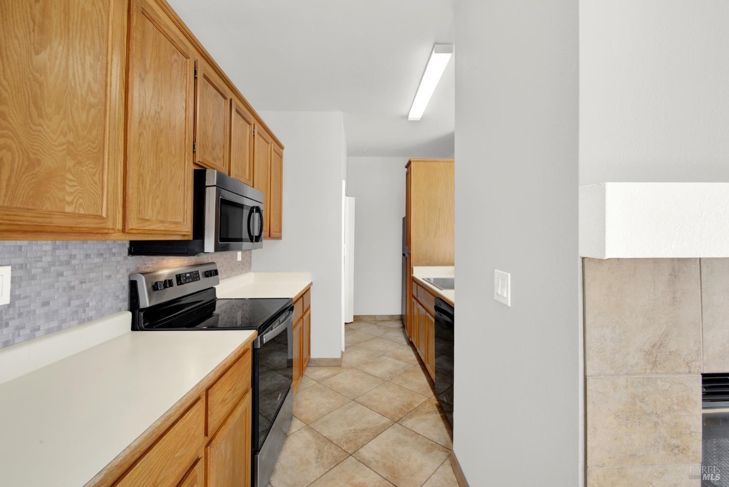 104 Manchester Drive Fairfield CA 94533