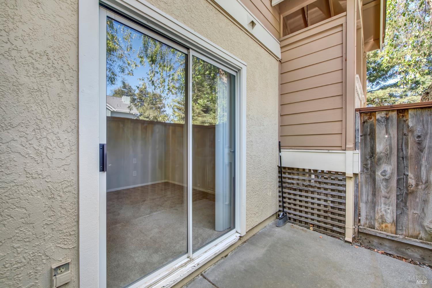 104 Manchester Drive Fairfield CA 94533