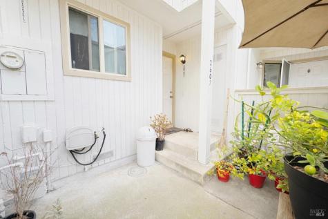 2607 Westberry Drive Santa Rosa CA 95403