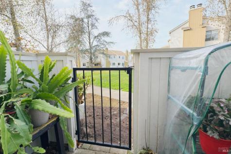 2607 Westberry Drive Santa Rosa CA 95403