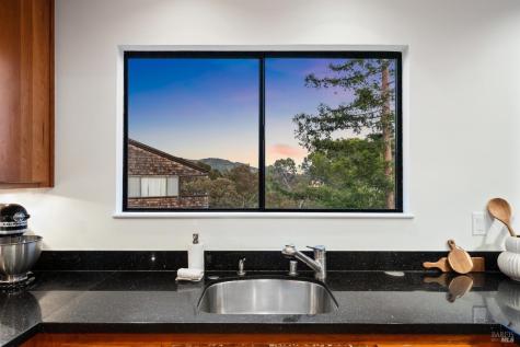 305 El Faisan Drive San Rafael CA 94903