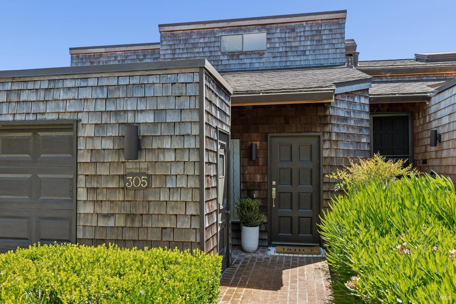 305 El Faisan Drive San Rafael CA 94903
