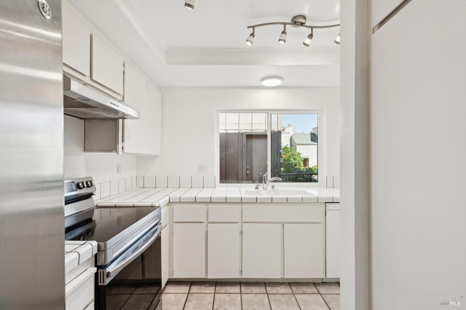 21 Prairie Falcon Drive Novato CA 94949