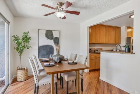 612 Racquet Club Circle Rohnert Park CA 94928