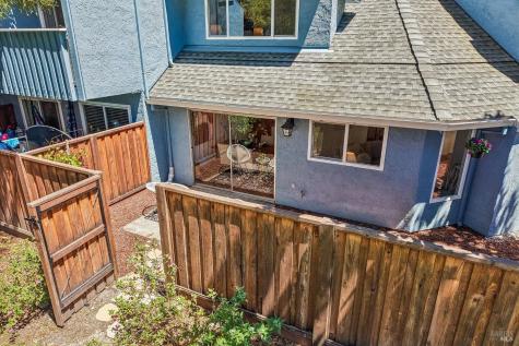 612 Racquet Club Circle Rohnert Park CA 94928