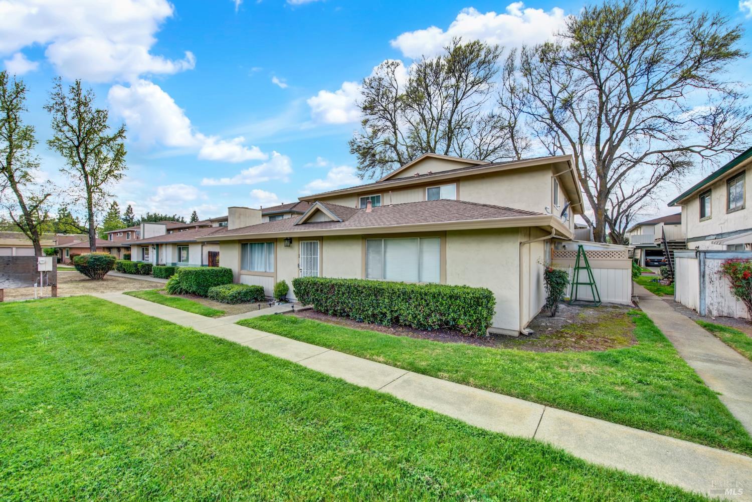 1941 Aletha Lane Vacaville CA 95687
