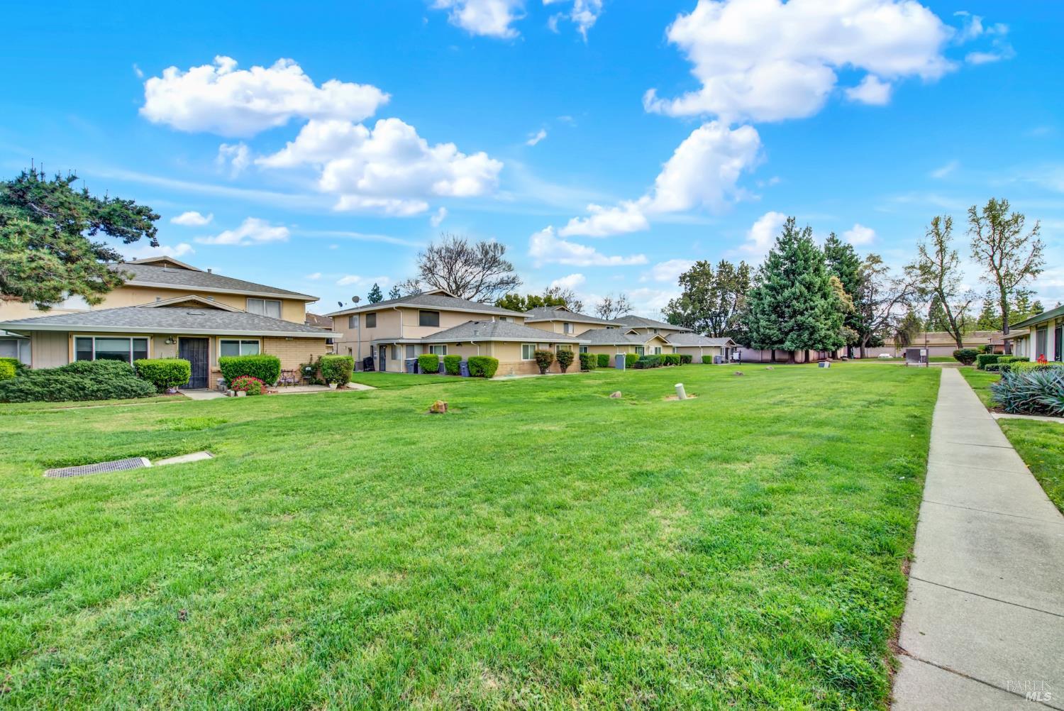 1941 Aletha Lane Vacaville CA 95687