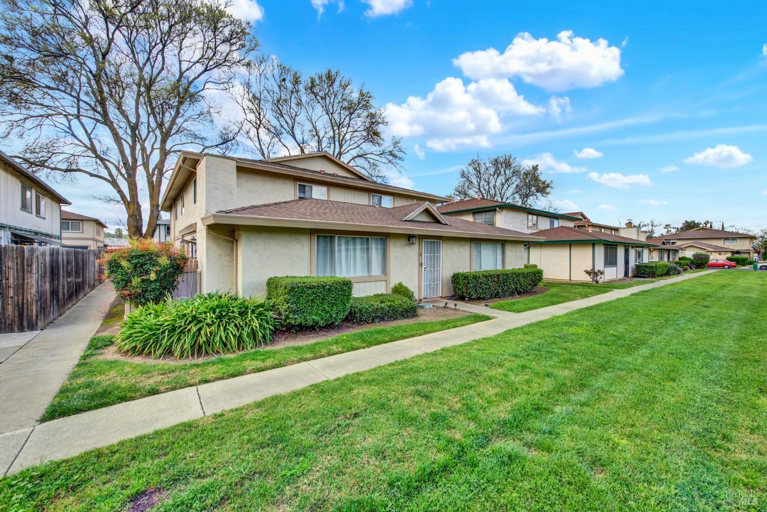 1941 Aletha Lane Vacaville CA 95687