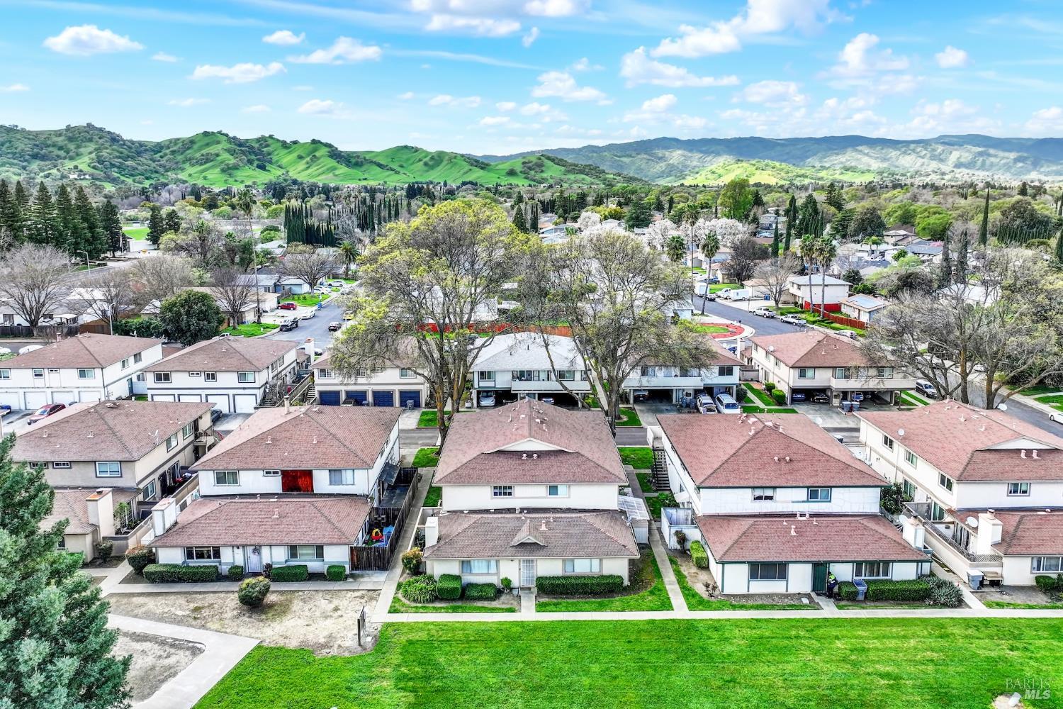 1941 Aletha Lane Vacaville CA 95687