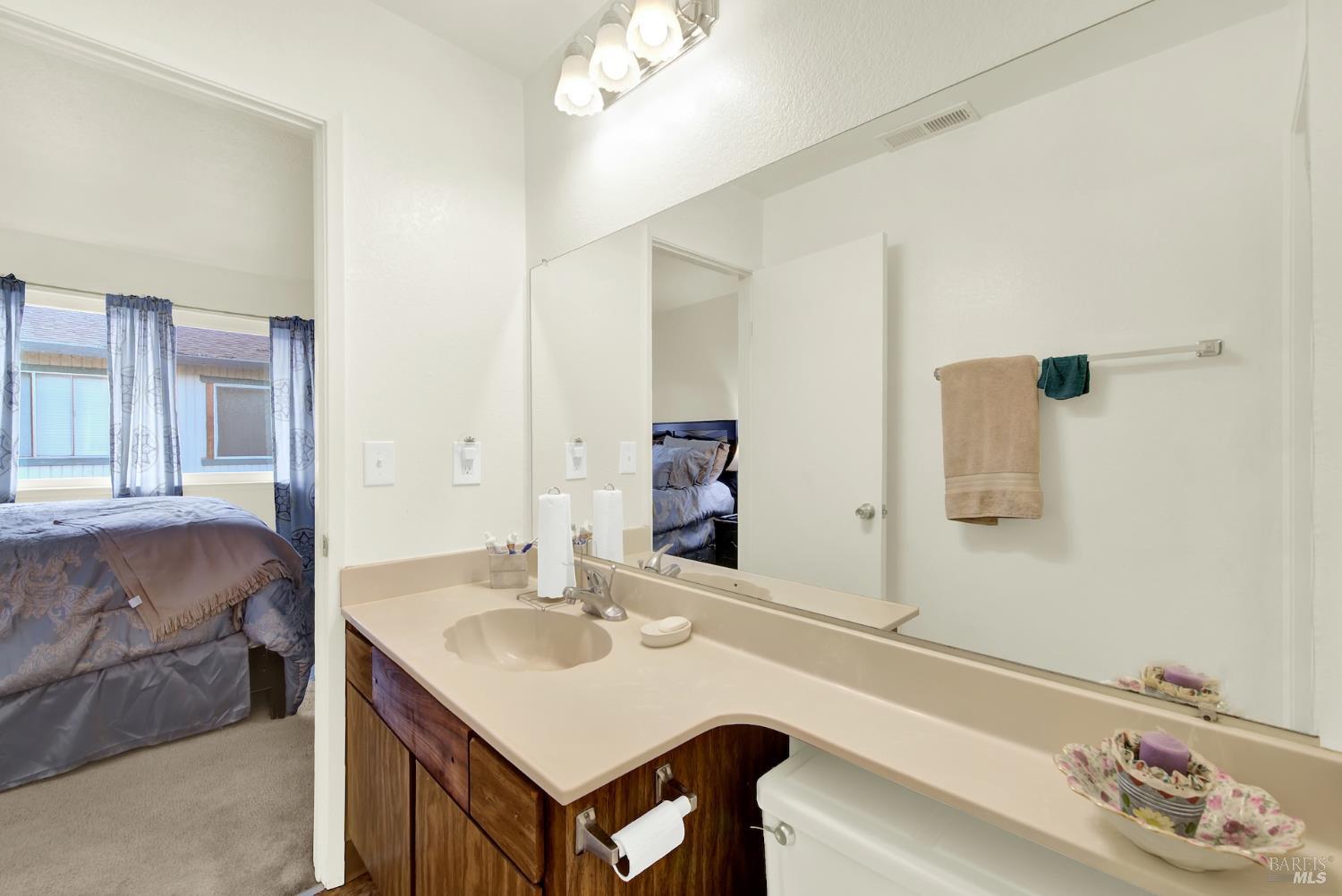 1941 Aletha Lane Vacaville CA 95687