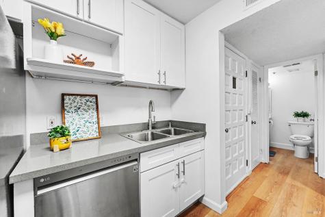 1453 Neotomas Avenue Santa Rosa CA 95405