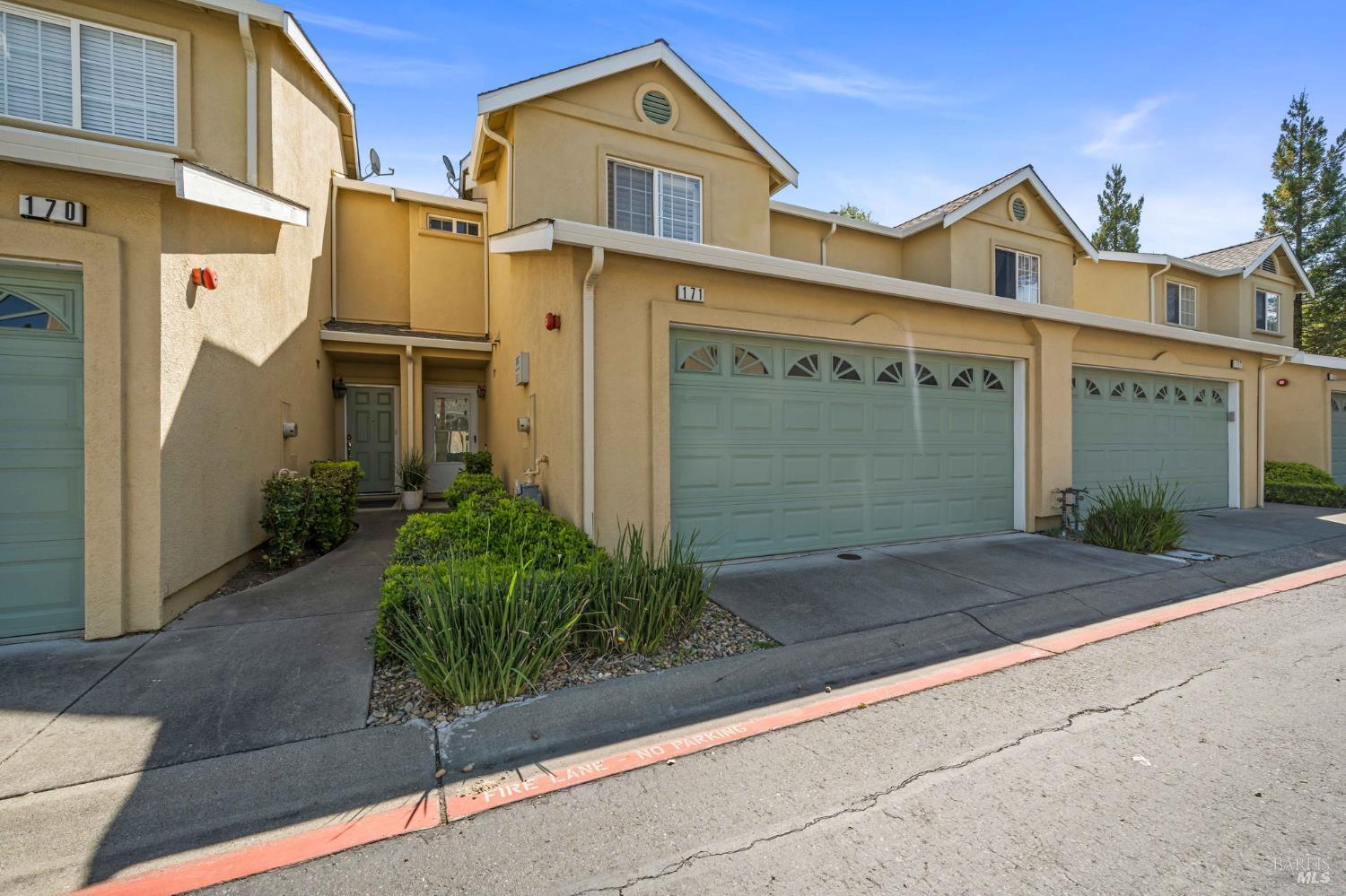 171 Rogue Court Fairfield CA 94534
