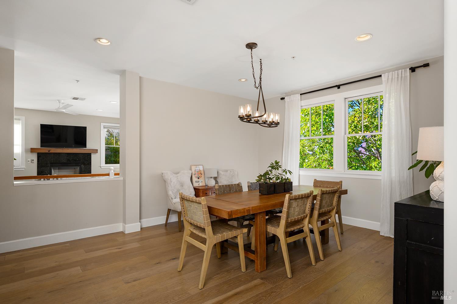 326 Liberty Street Petaluma CA 94952