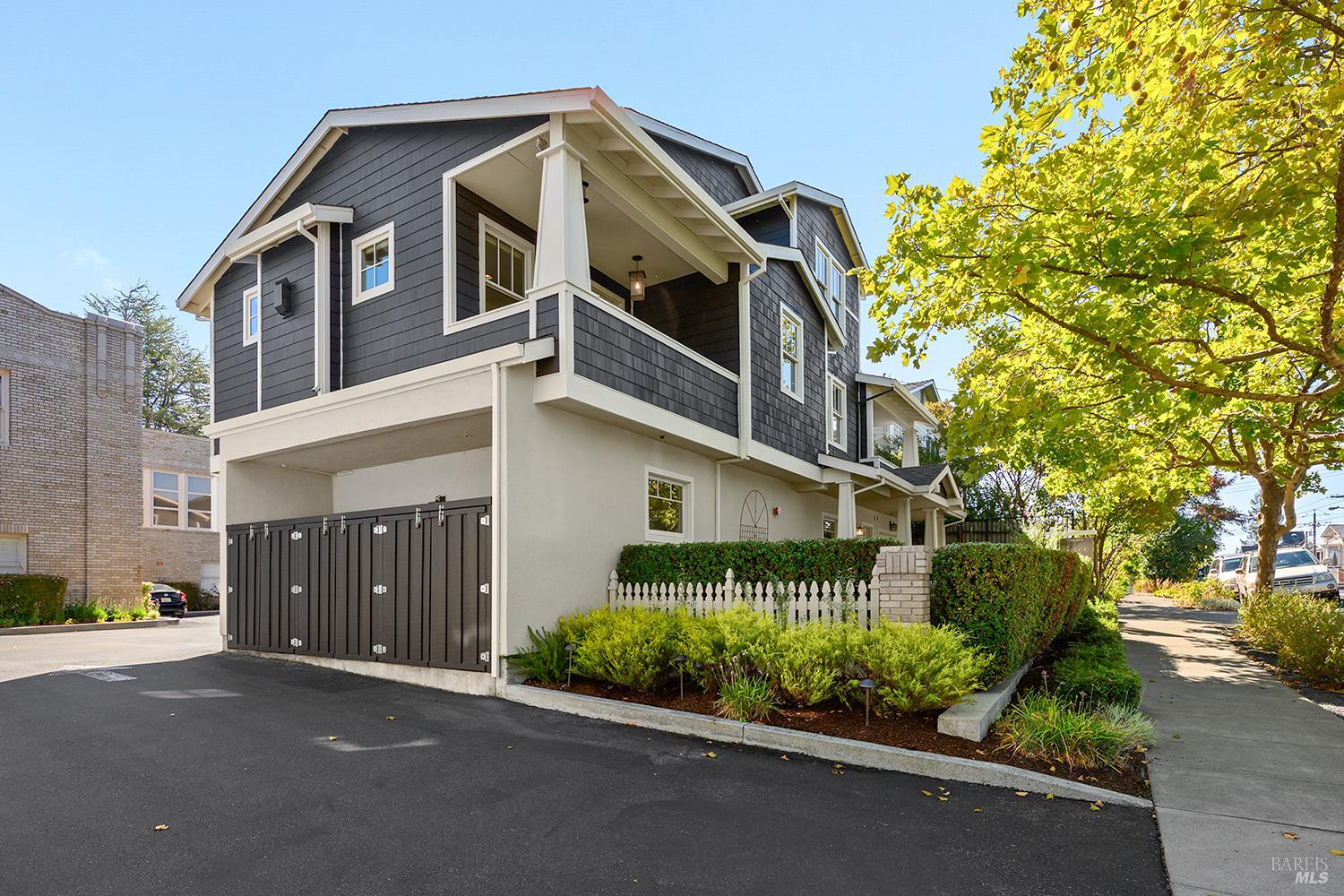 326 Liberty Street Petaluma CA 94952