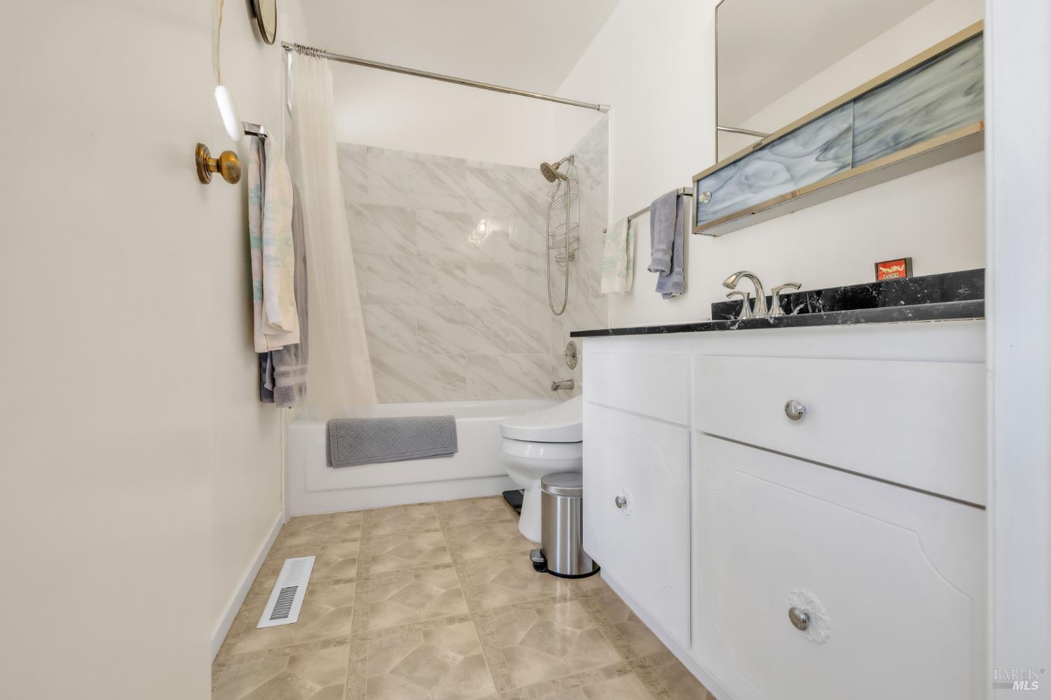 997 Parkside Drive El Sobrante CA 94803