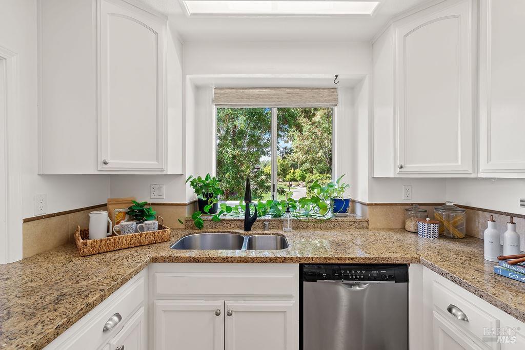 2123 Stonefield Lane Santa Rosa CA 95403