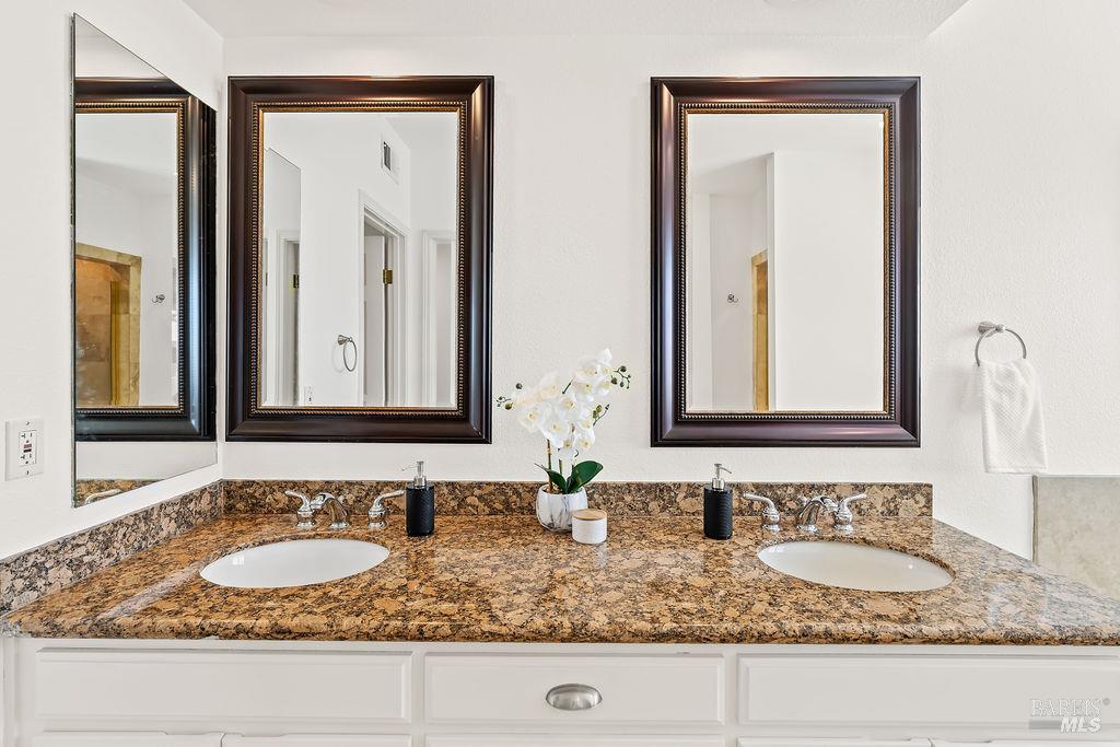 2123 Stonefield Lane Santa Rosa CA 95403