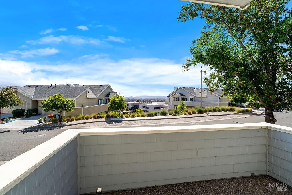 2123 Stonefield Lane Santa Rosa CA 95403
