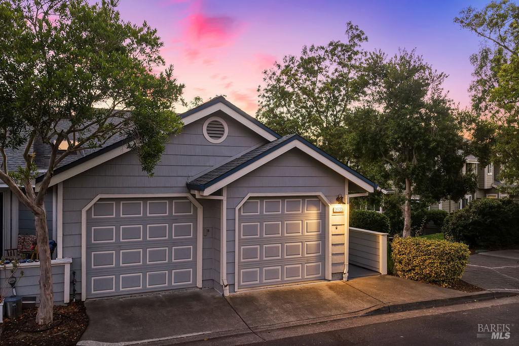 2123 Stonefield Lane Santa Rosa CA 95403