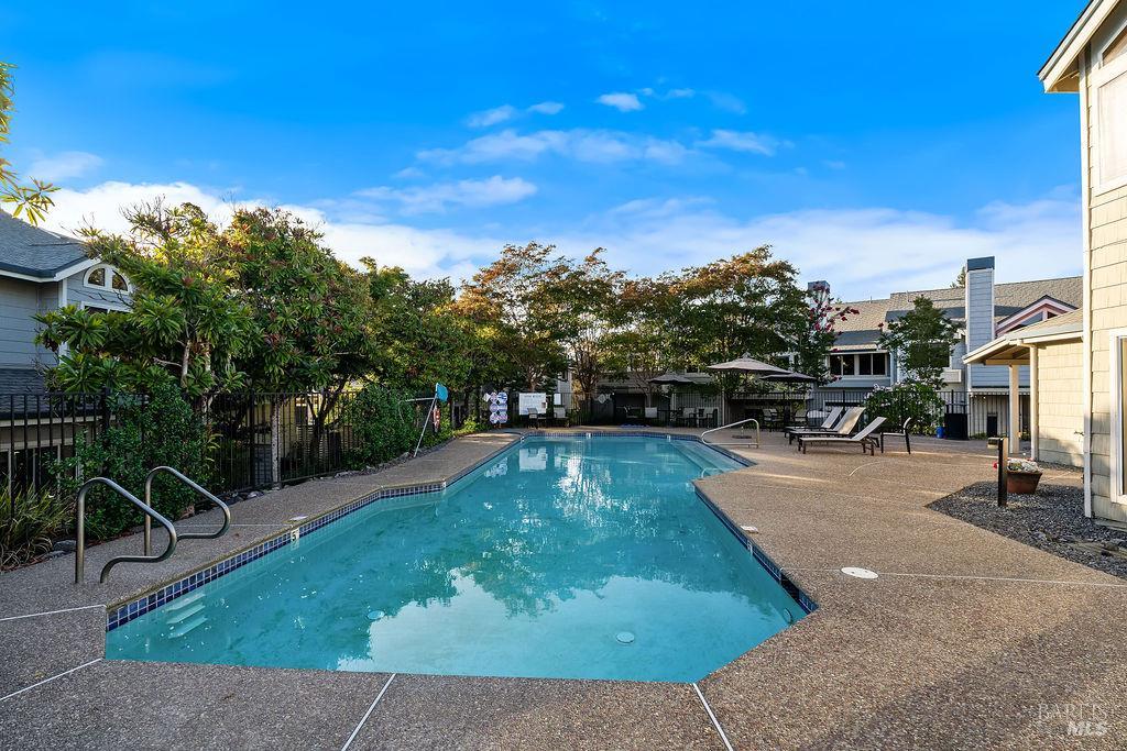 2123 Stonefield Lane Santa Rosa CA 95403