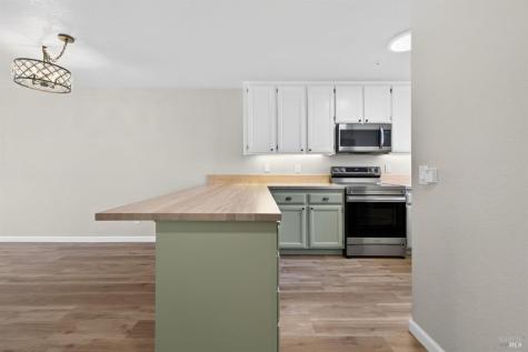 209 Elbridge Avenue Cloverdale CA 95425