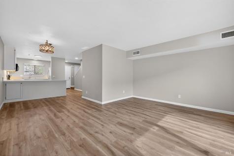 209 Elbridge Avenue Cloverdale CA 95425