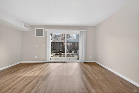 209 Elbridge Avenue Cloverdale CA 95425