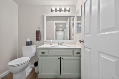 209 Elbridge Avenue Cloverdale CA 95425