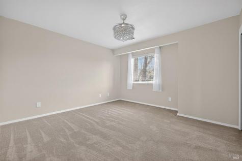 209 Elbridge Avenue Cloverdale CA 95425