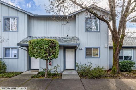 209 Elbridge Avenue Cloverdale CA 95425