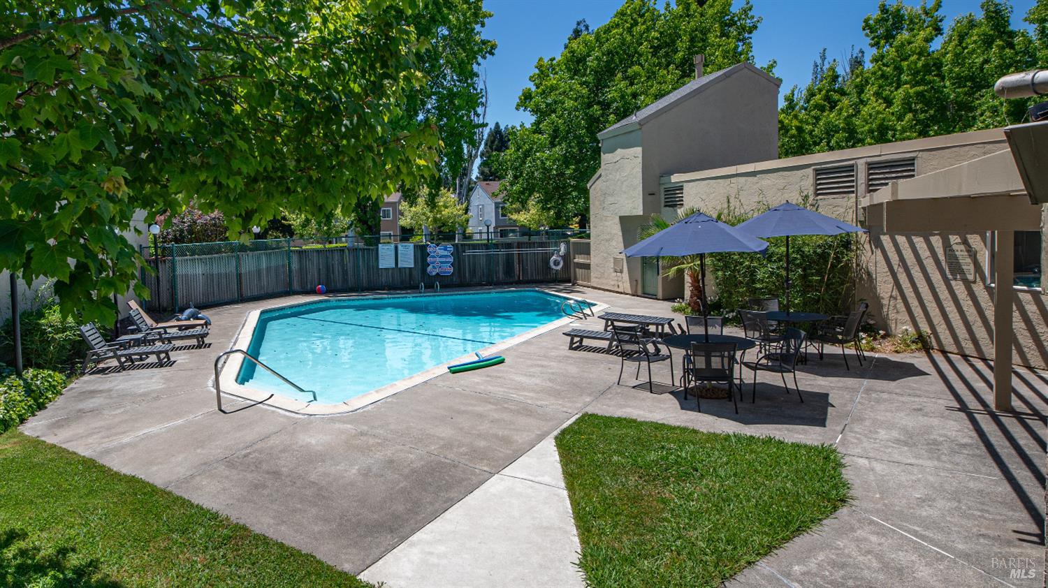 3092 Yulupa Avenue Santa Rosa CA 95405