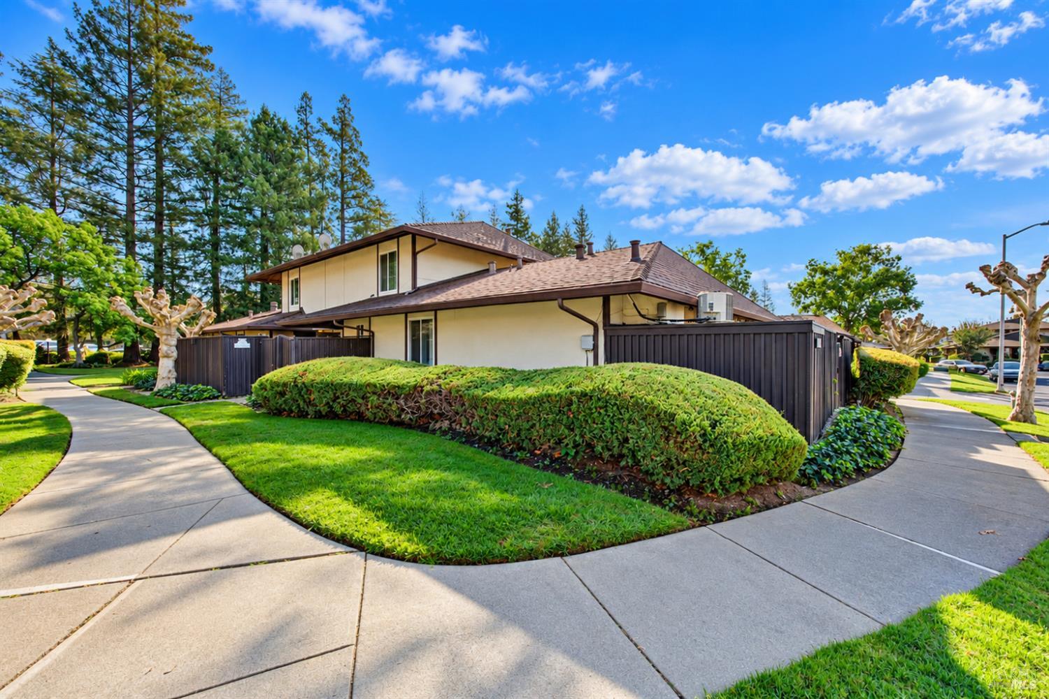 3472 Willis Drive Napa CA 94558