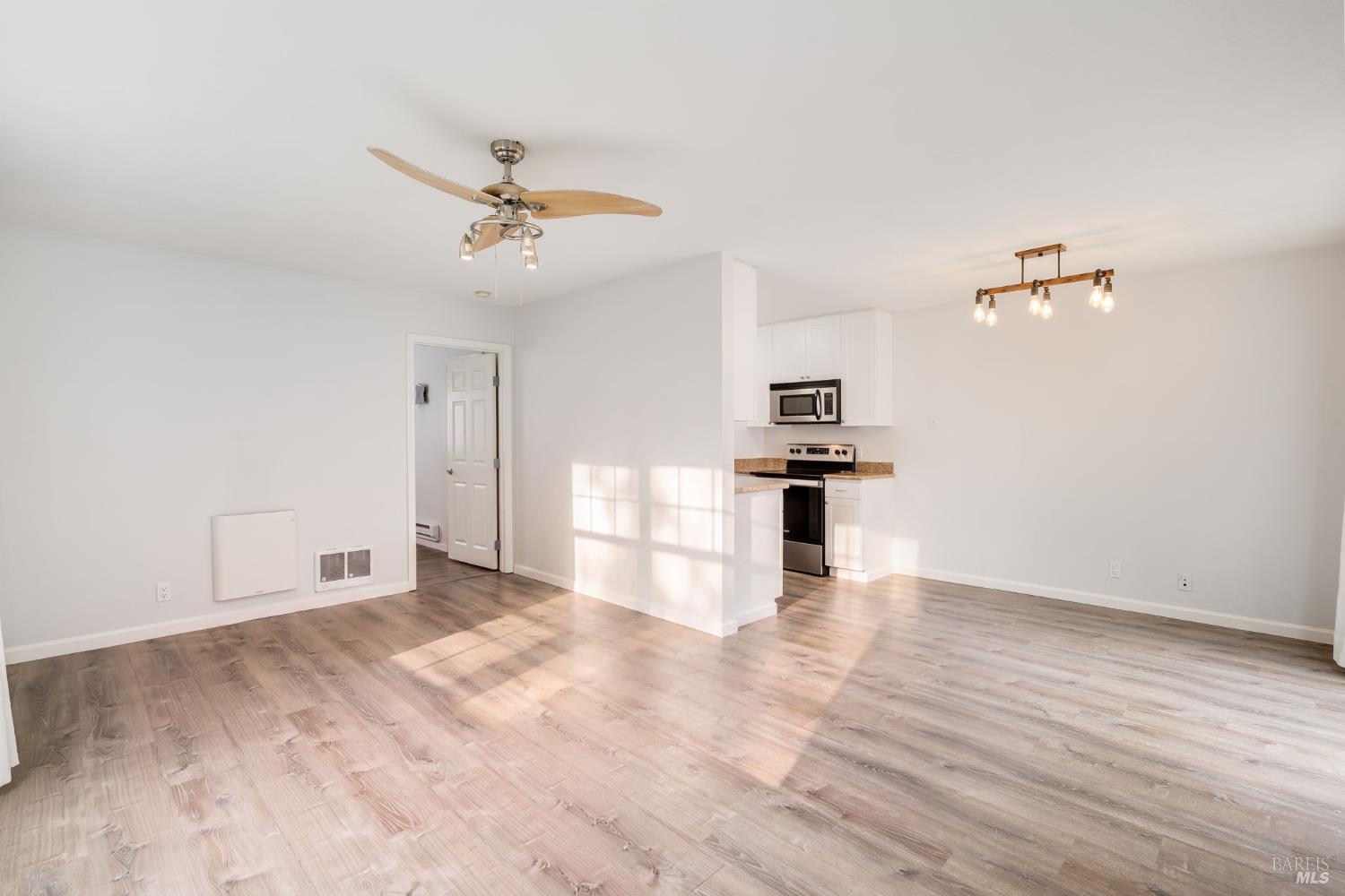 1618 Yardley Street Santa Rosa CA 95403