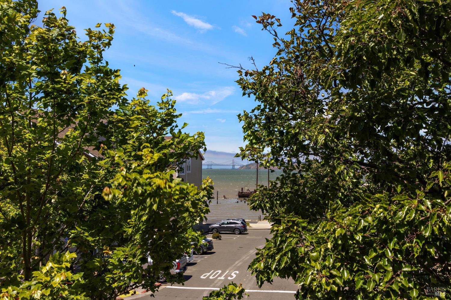 294 1st Street Benicia CA 94510