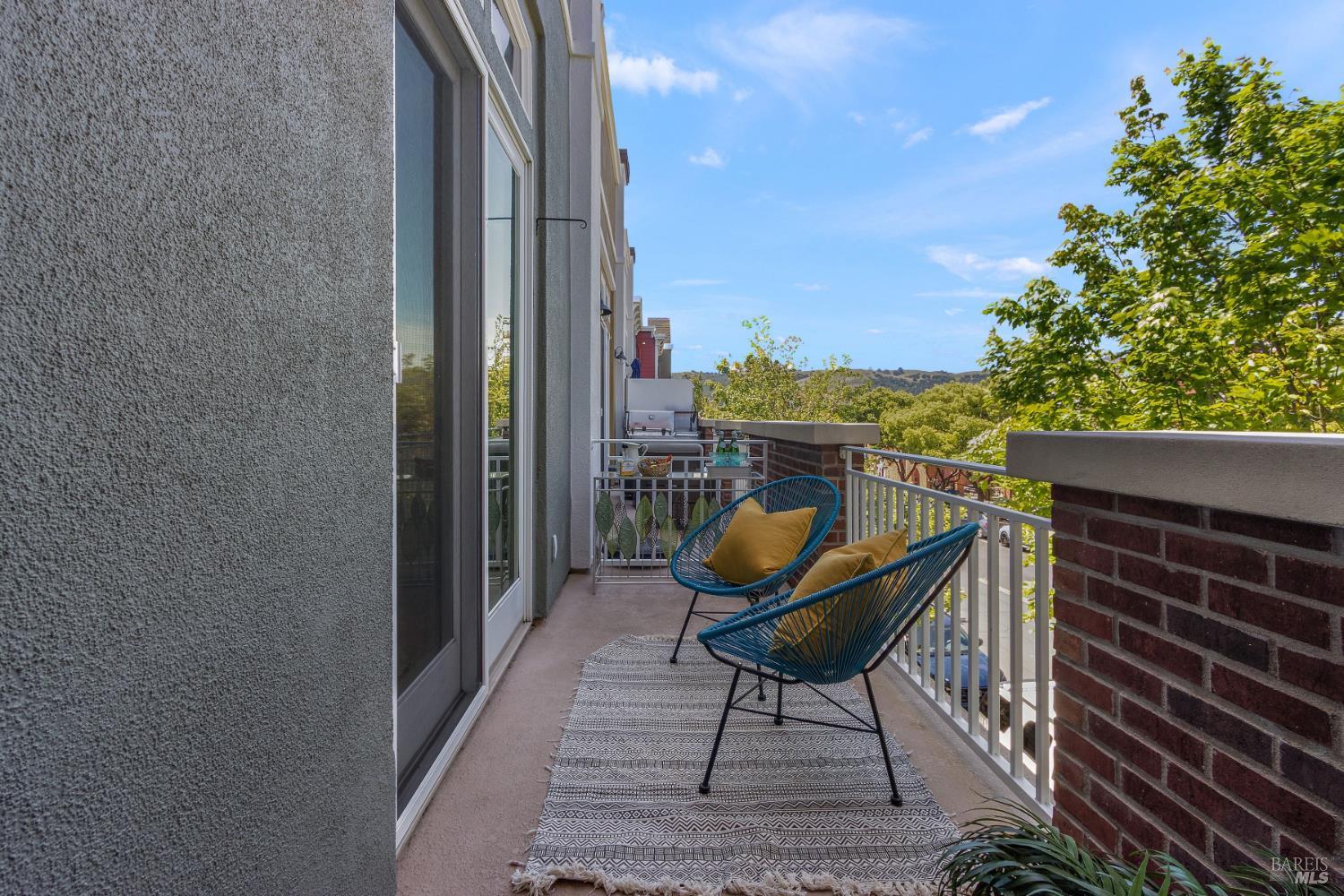 294 1st Street Benicia CA 94510