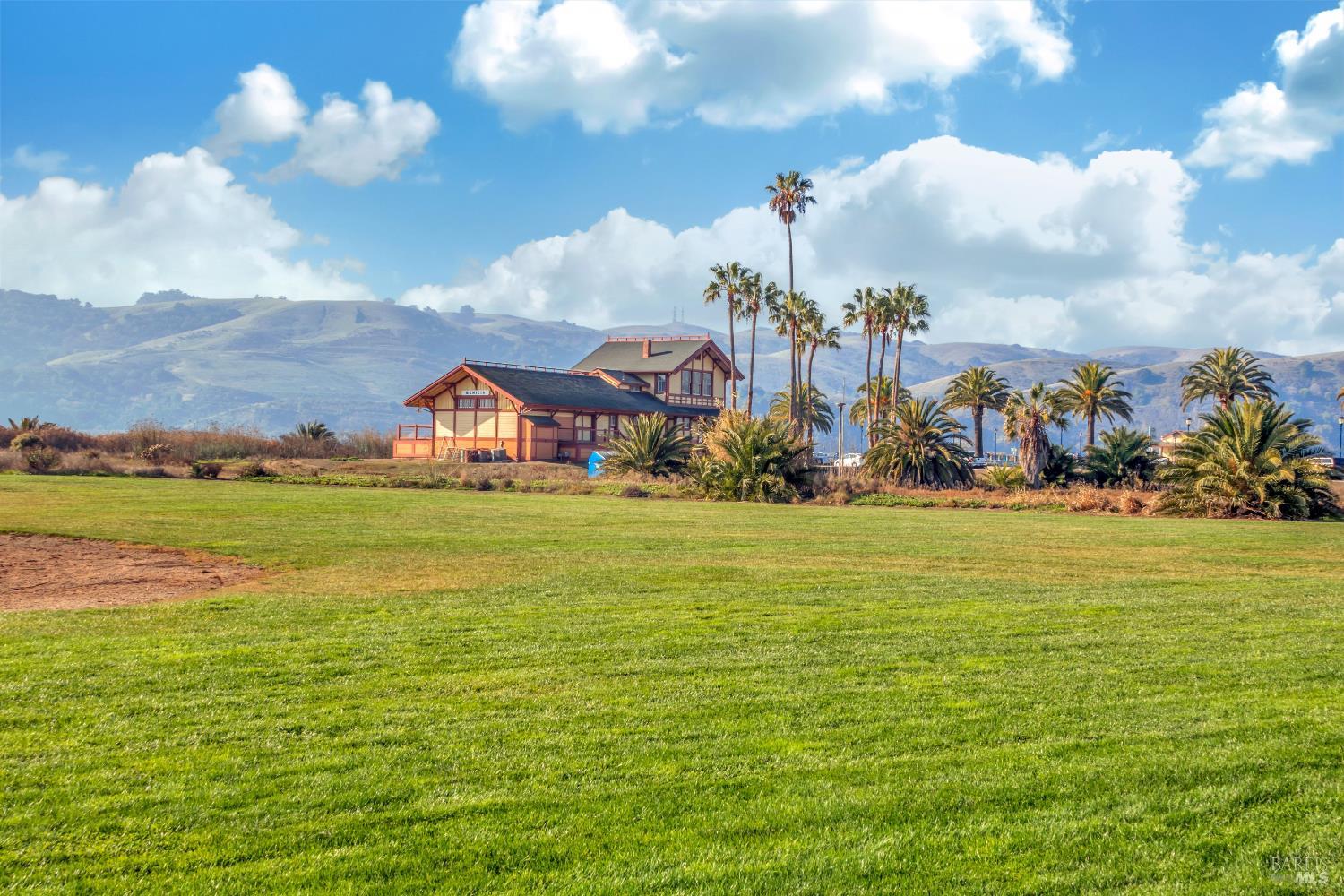 294 1st Street Benicia CA 94510
