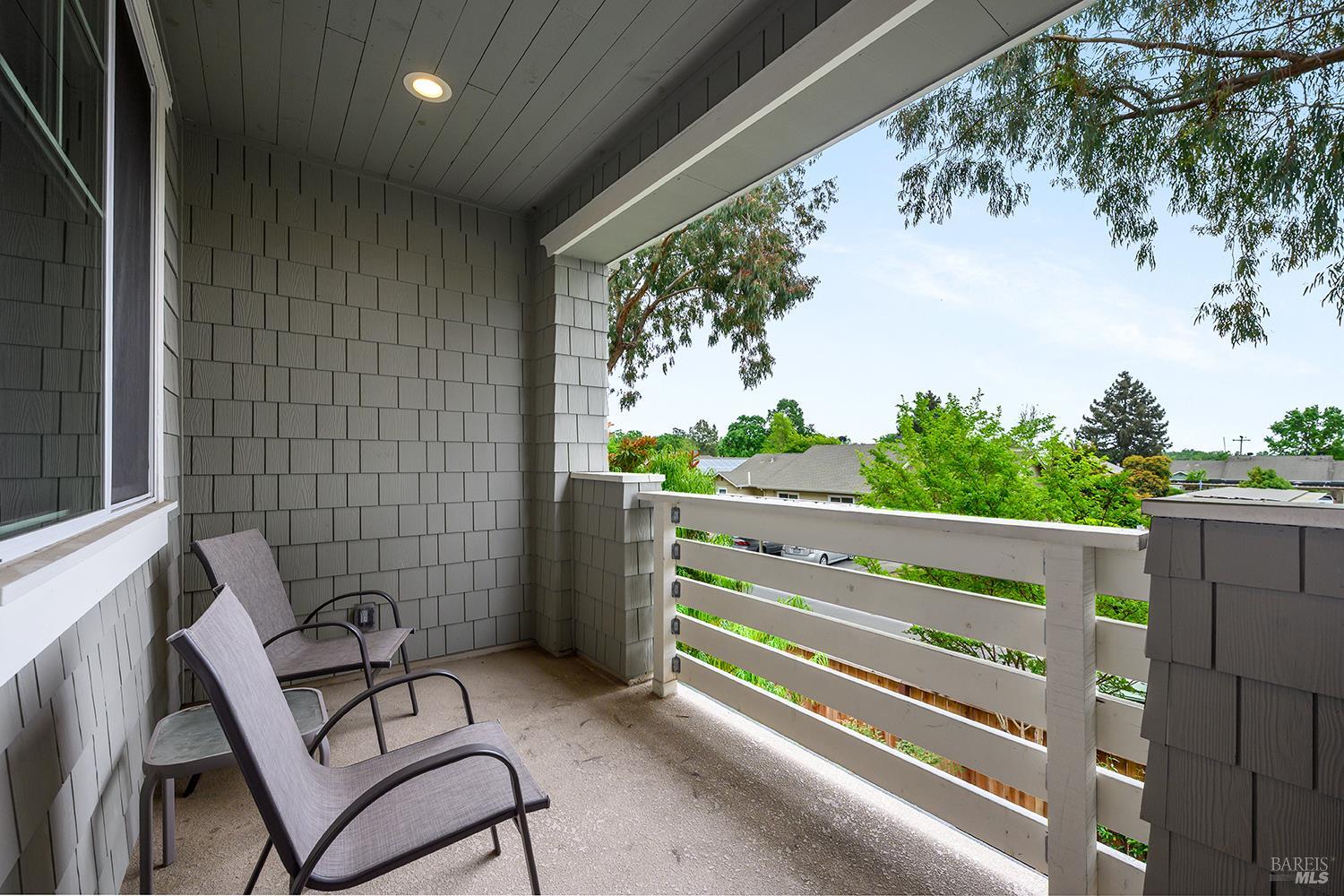 228 Johnson Street Windsor CA 95492