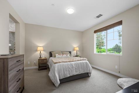 228 Johnson Street Windsor CA 95492