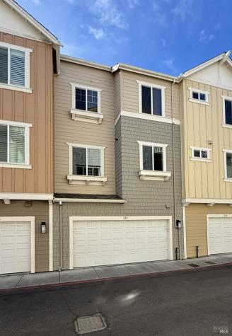 228 Johnson Street Windsor CA 95492