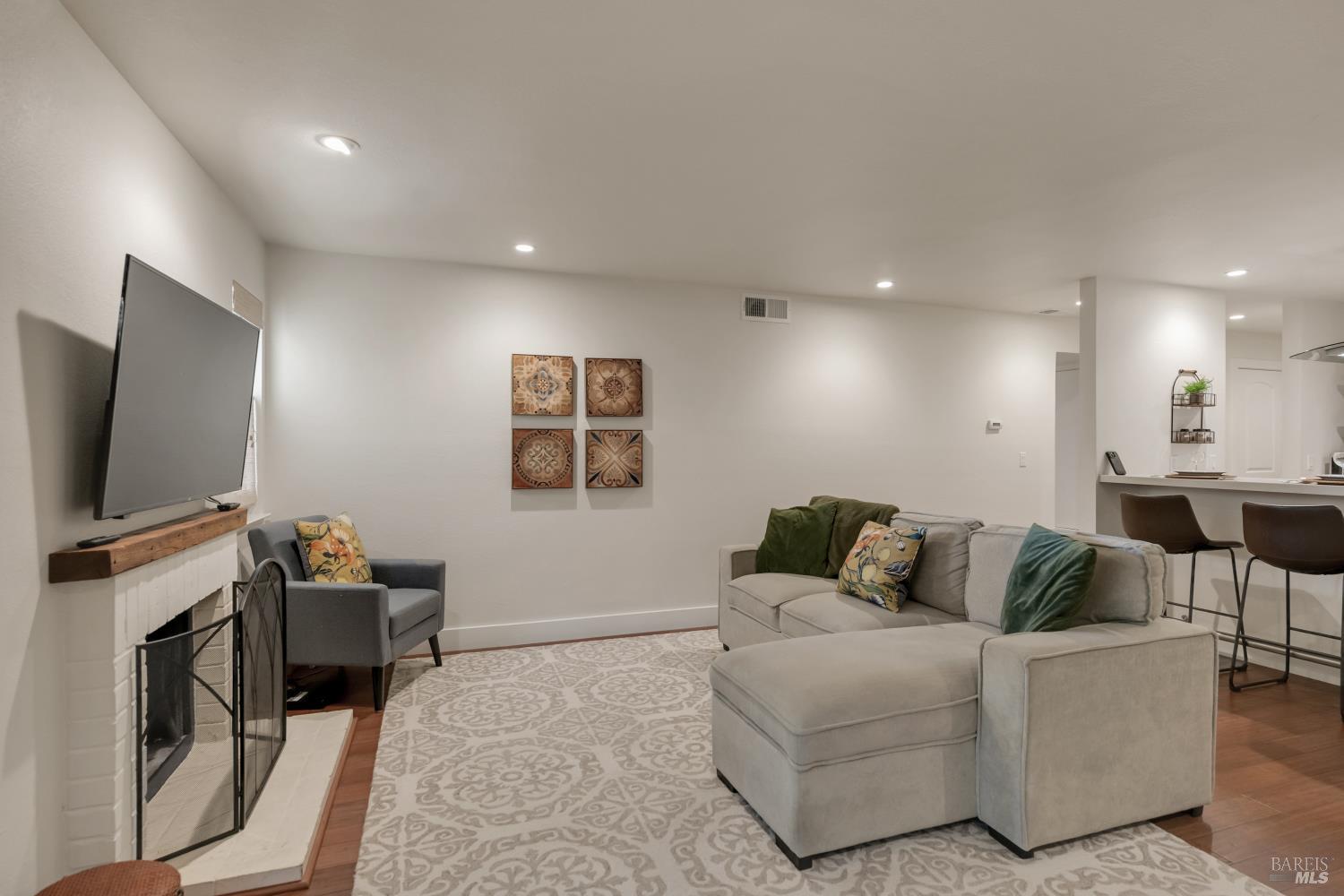 225 2nd Street E Sonoma CA 95476
