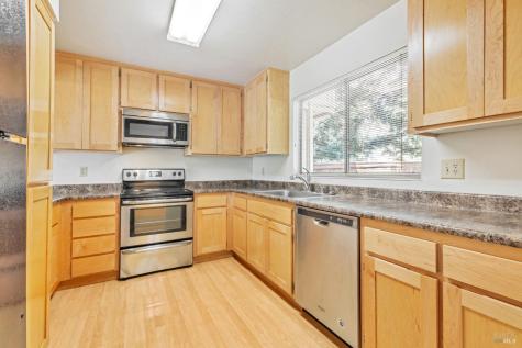 4581 Harbor Lane Rohnert Park CA 94928